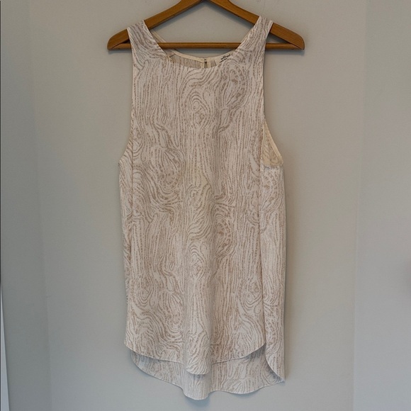 Wilfred Textured Cream Tank Top Camisole Medium - Picture 2 of 6